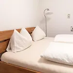 Arndt شقة